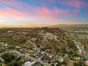 5255 Veronica Street, Los Angeles CA 90008
