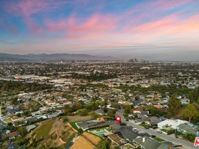 5255 Veronica Street, Los Angeles CA 90008