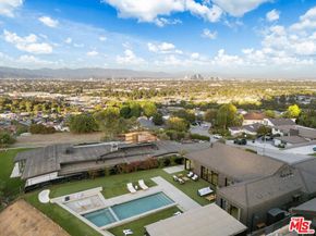 5255 Veronica Street, Los Angeles CA 90008