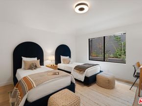 5255 Veronica Street, Los Angeles CA 90008