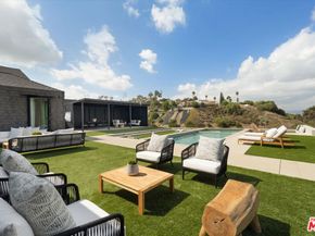 5255 Veronica Street, Los Angeles CA 90008