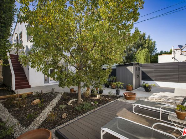 1525 Carmona Avenue, Los Angeles CA 90019