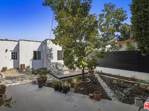 1525 Carmona Avenue, Los Angeles CA 90019