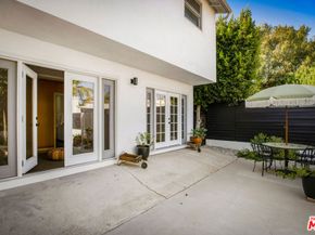1525 Carmona Avenue, Los Angeles CA 90019