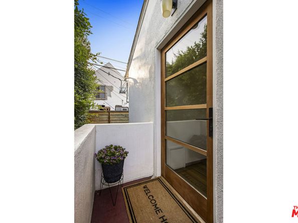 1525 Carmona Avenue, Los Angeles CA 90019