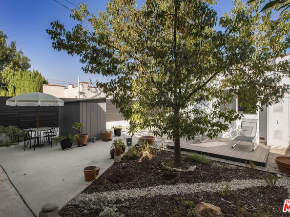 1525 Carmona Avenue, Los Angeles CA 90019