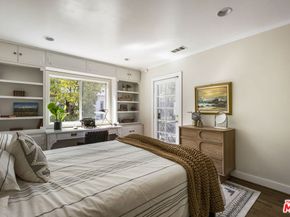 1525 Carmona Avenue, Los Angeles CA 90019