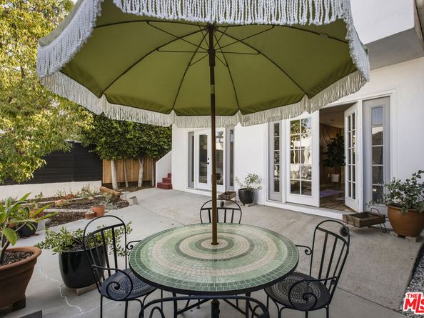 1525 Carmona Avenue, Los Angeles CA 90019