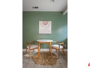 1525 Carmona Avenue, Los Angeles CA 90019
