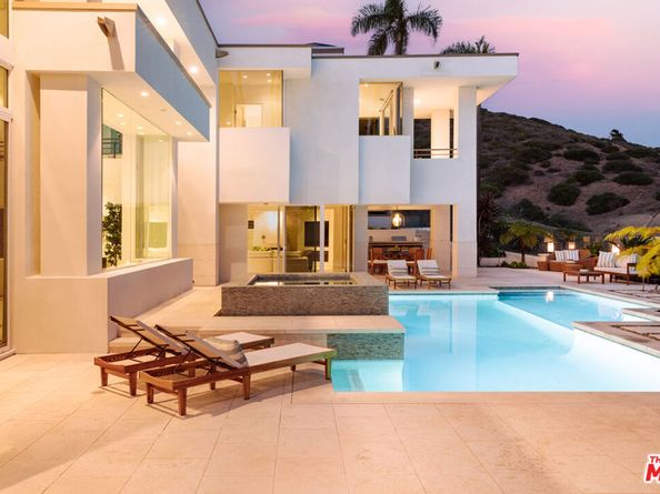 140 Irvine Cove Circle, Laguna Beach CA 92651