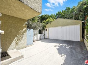 12118 Navy Street, Los Angeles CA 90066