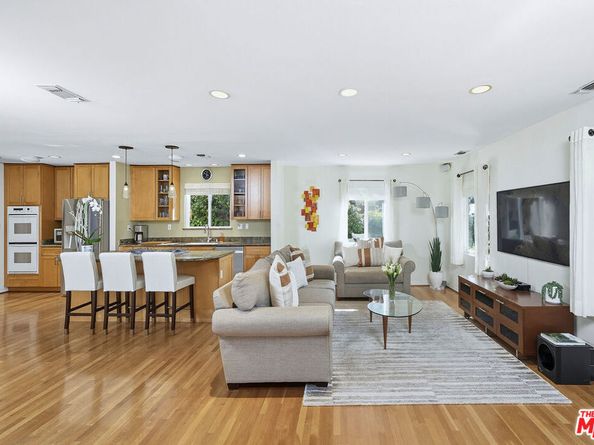 12118 Navy Street, Los Angeles CA 90066