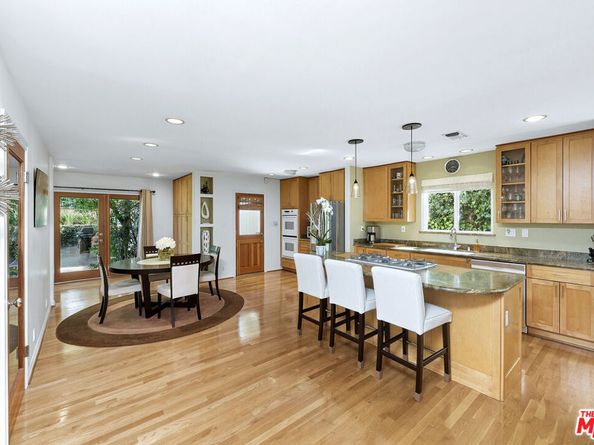 12118 Navy Street, Los Angeles CA 90066