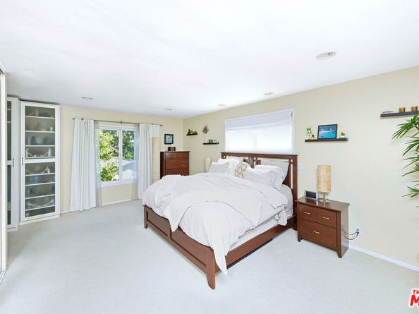 12118 Navy Street, Los Angeles CA 90066