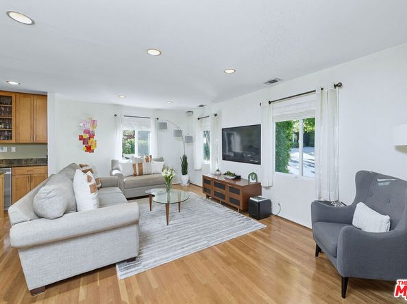 12118 Navy Street, Los Angeles CA 90066