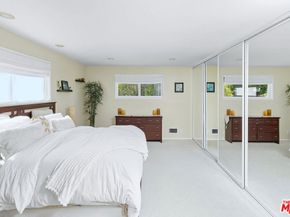 12118 Navy Street, Los Angeles CA 90066