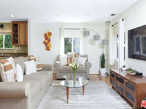 12118 Navy Street, Los Angeles CA 90066