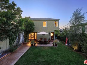 12118 Navy Street, Los Angeles CA 90066