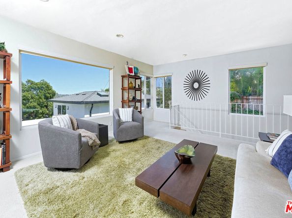 12118 Navy Street, Los Angeles CA 90066