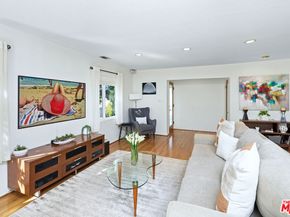 12118 Navy Street, Los Angeles CA 90066