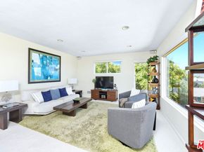 12118 Navy Street, Los Angeles CA 90066