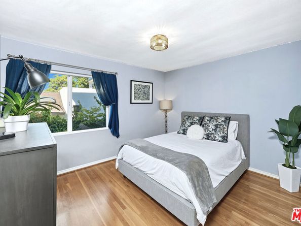 12118 Navy Street, Los Angeles CA 90066