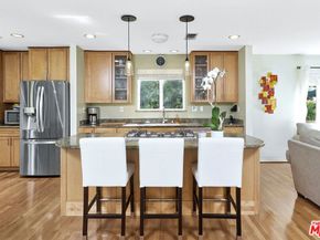 12118 Navy Street, Los Angeles CA 90066