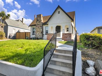 2228 W 78th Street