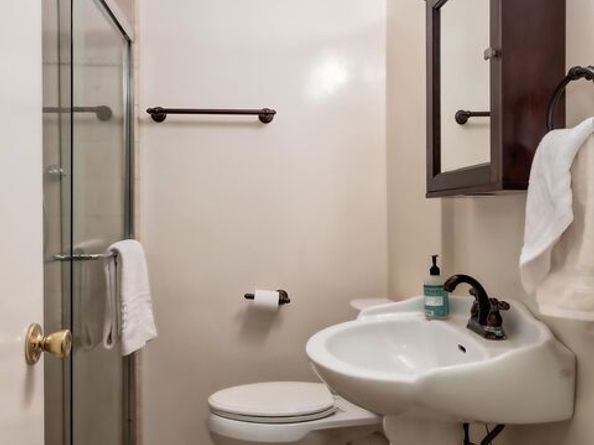 6154 W 75th Place, Los Angeles CA 90045