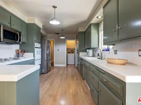 6154 W 75th Place, Los Angeles CA 90045