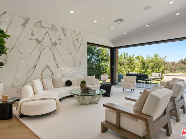 9153 Janice Place, Beverly Hills CA 90210