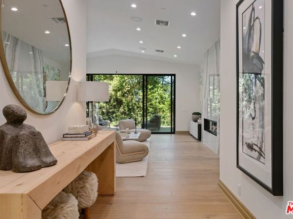 9153 Janice Place, Beverly Hills CA 90210