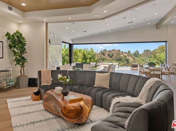 9153 Janice Place, Beverly Hills CA 90210