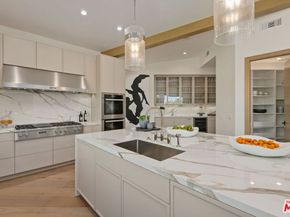 9153 Janice Place, Beverly Hills CA 90210