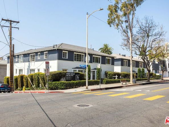 8730 Holloway Drive, West Hollywood CA 90069