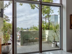 3625 Fredonia Drive 12, Los Angeles CA 90068