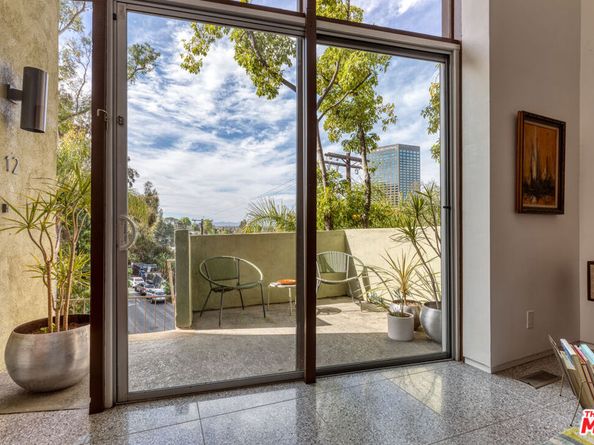 3625 Fredonia Drive 12, Los Angeles CA 90068