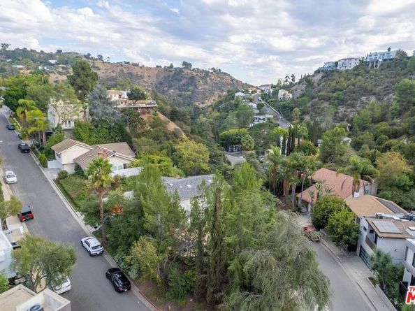 7560 Devista Drive, Los Angeles CA 90046