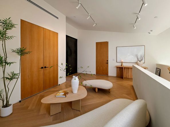 3699 Alta Mesa Drive, Studio City CA 91604