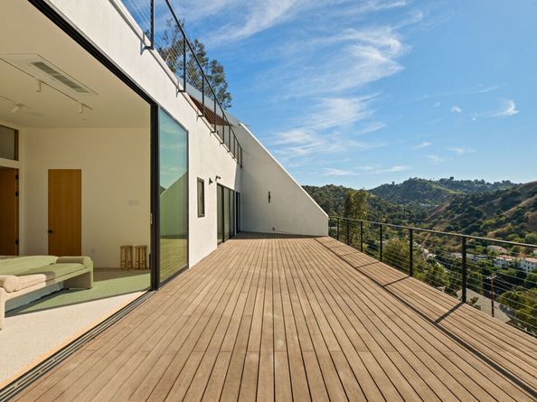 3699 Alta Mesa Drive, Studio City CA 91604