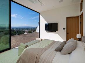 3699 Alta Mesa Drive, Studio City CA 91604