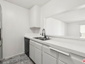 5460 White Oak Avenue A204, Encino CA 91316