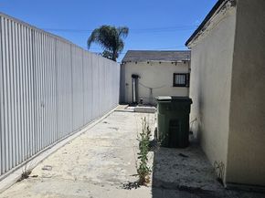 6072 Gifford Avenue, Huntington Park CA 90255