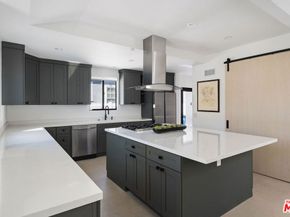1133 S Cochran Avenue, Los Angeles CA 90019