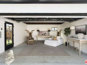 1133 S Cochran Avenue, Los Angeles CA 90019
