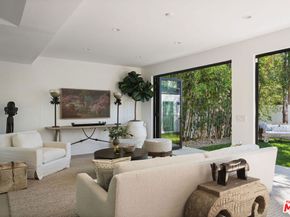 1133 S Cochran Avenue, Los Angeles CA 90019