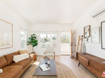 5847 1/2 Ernest Avenue