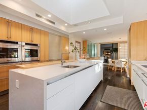 831 Georgina Avenue, Santa Monica CA 90402