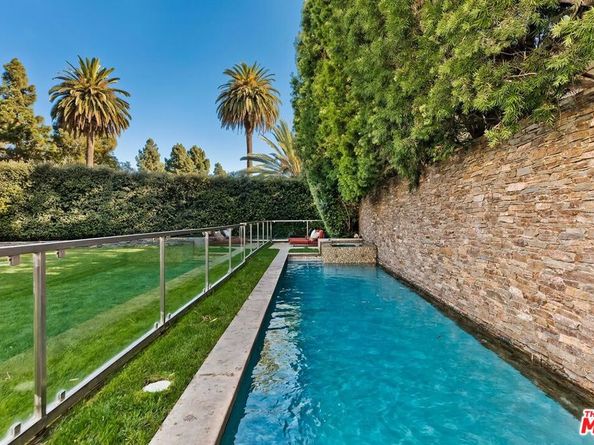 831 Georgina Avenue, Santa Monica CA 90402