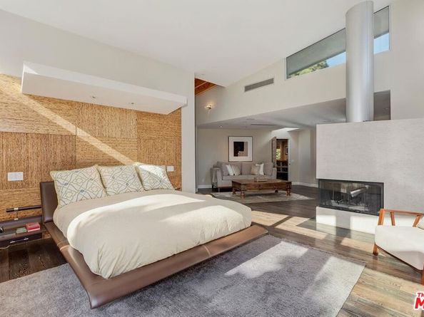 831 Georgina Avenue, Santa Monica CA 90402